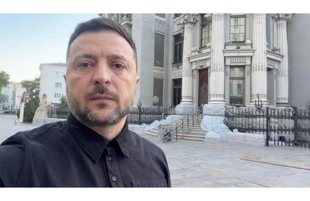 Затвердив сьогодні нові наші операції: якщо Росія не хоче дипломатії, має бути до дипломатії примус – звернення Президента