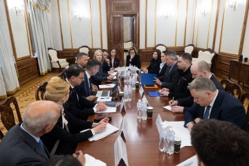 В Офісі Президента обговорили новий проєкт Організації економічного співробітництва та розвитку на підтримку антикорупційних реформ