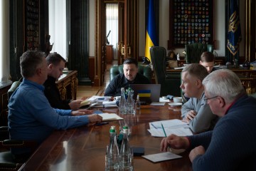 Володимир Зеленський провів розмову з Робертом Фіцо
