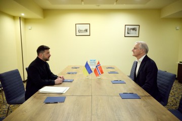 Володимир Зеленський та Йонас Гар Стере обговорили оборонну й енергетичну підтримку України