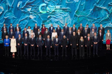 Це літо буде часом, коли Путін вирішуватиме, чи розширювати війну далі, і ми маємо підштовхнути його до дипломатії – Президент під час саміту Європейської політичної спільноти
