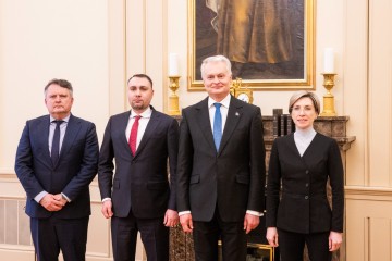 Українська делегація обговорила військову та гуманітарну підтримку України під час зустрічей із Президентом та урядовцями Литви