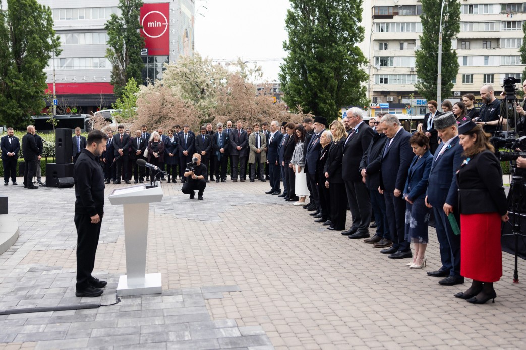 President and First Lady Honored the Memory of the Victims of the Genocide of the Crimean Tatar People