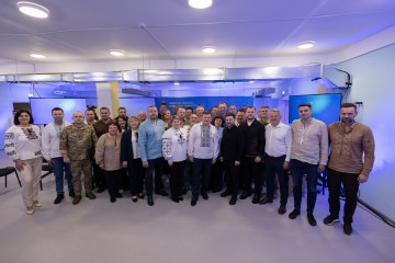 Президент обговорив із представниками громад Київщини та Чернігівщини посилення ППО в громадах, що межують із Білоруссю, ремонт доріг і реалізацію планів стійкості