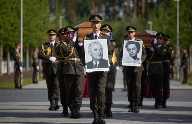The President Took Part in the Reburial Ceremony of Andriy Melnyk and His Wife Sofia Fedak-Melnyk at the National Military Memorial Cemetery