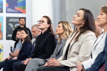 Olena Zelenska Took Part in the Opening of Barrier-Free Week Art Project “Barrier-Free Means Seeing the Person Behind the Words”