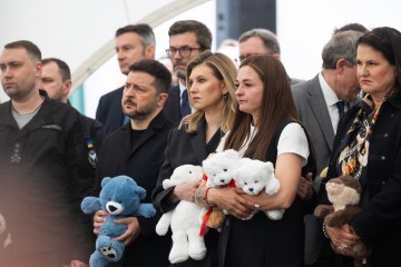 Участь Президента і першої леді у вшануванні пам’яті дітей, яких убила Росія