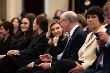 Олена Зеленська зустрілася з авторами опери «Матері Херсона» та подякувала їм за привернення світової уваги до викрадення Росією українських дітей
