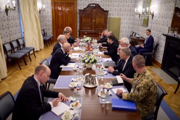 Президент України провів спільну зустріч із Президентом Фінляндії та Прем’єр-міністром Норвегії