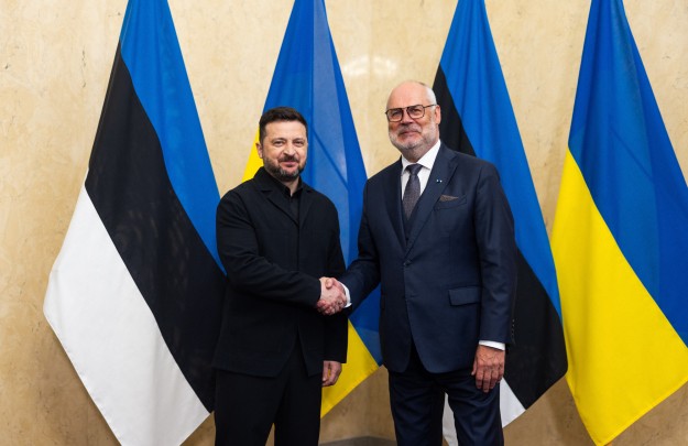 Посилення тиску на Росію, потреби української ППО та відкриття переговорних кластерів щодо членства у Євросоюзі: відбулася зустріч президентів України та Естонії 
