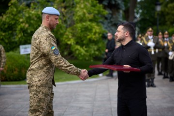 Наші Сили безпілотних систем – це фундаментальний гарант української безпеки – Президент під час нагородження воїнів СБС