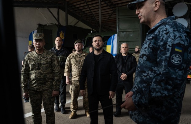 Президент провів координаційну нараду щодо безпекових питань Південного регіону