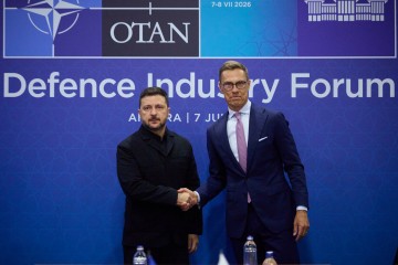 Володимир Зеленський і Александр Стубб обговорили оборонну співпрацю та успішні далекобійні удари України вглиб Росії