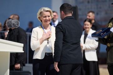 Перший орден Європи Президент вручив Урсулі фон дер Ляєн