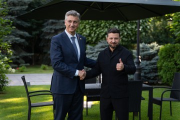 Після закінчення саміту Україна – Південно-Східна Європа Президент провів шість двосторонніх зустрічей із лідерами