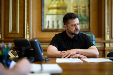Президент України провів розмову з віцепрезидентом США