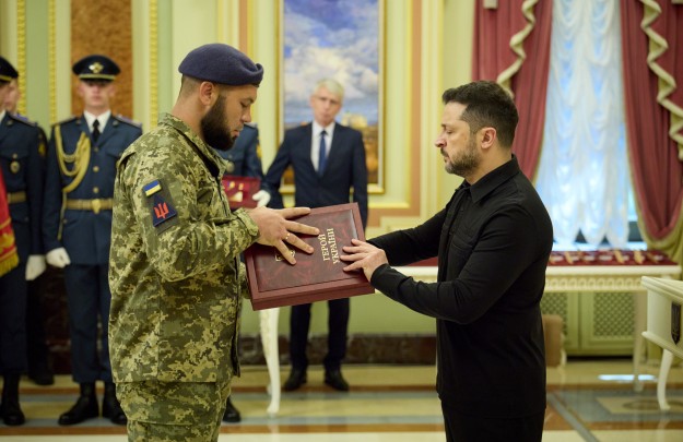 Наші Повітряні Сили наявними засобами досягають значних результатів – Президент привітав захисників неба зі святом