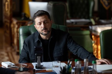 Володимир Зеленський обговорив із Марком Рютте роботу з партнерами для постачання Україні ракет-перехоплювачів 