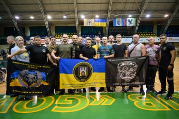 Володимир Зеленський зустрівся з учасниками спортивних змагань «Воля до життя»