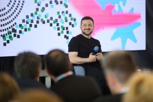 В Івано-Франківську Президент України Володимир Зеленський долучився до фінального етапу відбору національної ініціативи «Тисячовесна», 13 серпня 2026 року.