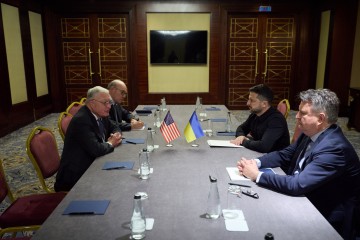 Володимир Зеленський зустрівся з генералом Кітом Келлогом