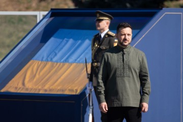 Український прапор – це прапор сили, стійкості, свободи і перемоги життя – Президент з нагоди Дня Державного Прапора України