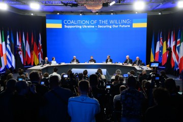 Президент узяв участь у засіданні Коаліції охочих, на якому обговорили посилення підтримки України