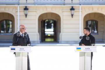 Допомога з отриманням перехоплювачів для української ППО та безпекові загрози: відбулася зустріч президентів України та Естонії