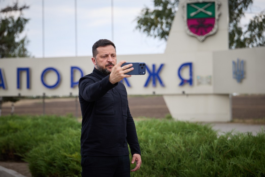 Будуть посилені наші позиції на Донеччині завдяки двом оновленим угрупованням – звернення Президента