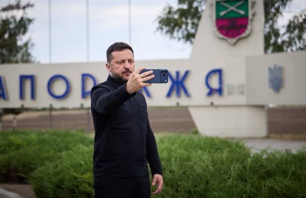 Будуть посилені наші позиції на Донеччині завдяки двом оновленим угрупованням – звернення Президента