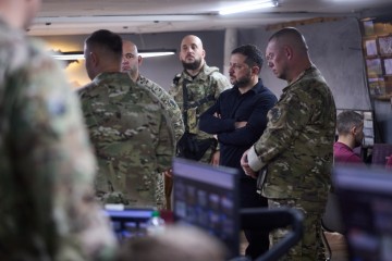 Володимир Зеленський поспілкувався з воїнами 95-ї окремої десантно-штурмової Поліської бригади