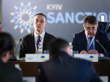 Представники 22 країн та Євросоюзу обговорюють санкції проти Росії на санкційному форумі в Києві