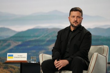 Країни Карпатського регіону мають значний потенціал співпраці в оборонній, енергетичній, транспортній галузях – Президент під час Карпатського економічного форуму