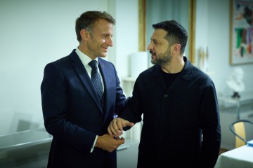 Volodymyr Zelenskyy and Emmanuel Macron Discussed Winter Support Package for Ukraine and Strengthening Air Defense with Additional Systems and Missiles