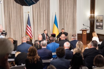Завершення війни – найважливіше питання для нашої держави – Президент під час зустрічі з українською громадою в Нью-Йорку