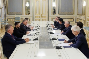 Президент обговорив зі Спікером Сеймасу Литви євроінтеграцію України та переговорний процес для досягнення миру